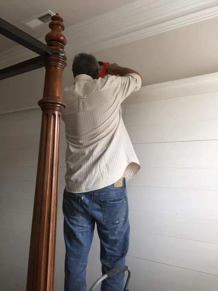 wainscot-and-picture-ledge-1788373990689.webp